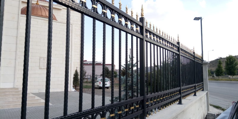 Ferforje Bahçe Korkuluğu