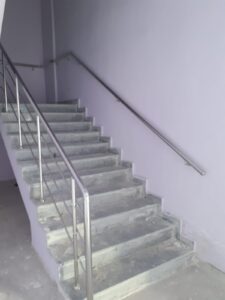 Paslanmaz Çelik Merdiven Korkuluğu (9)